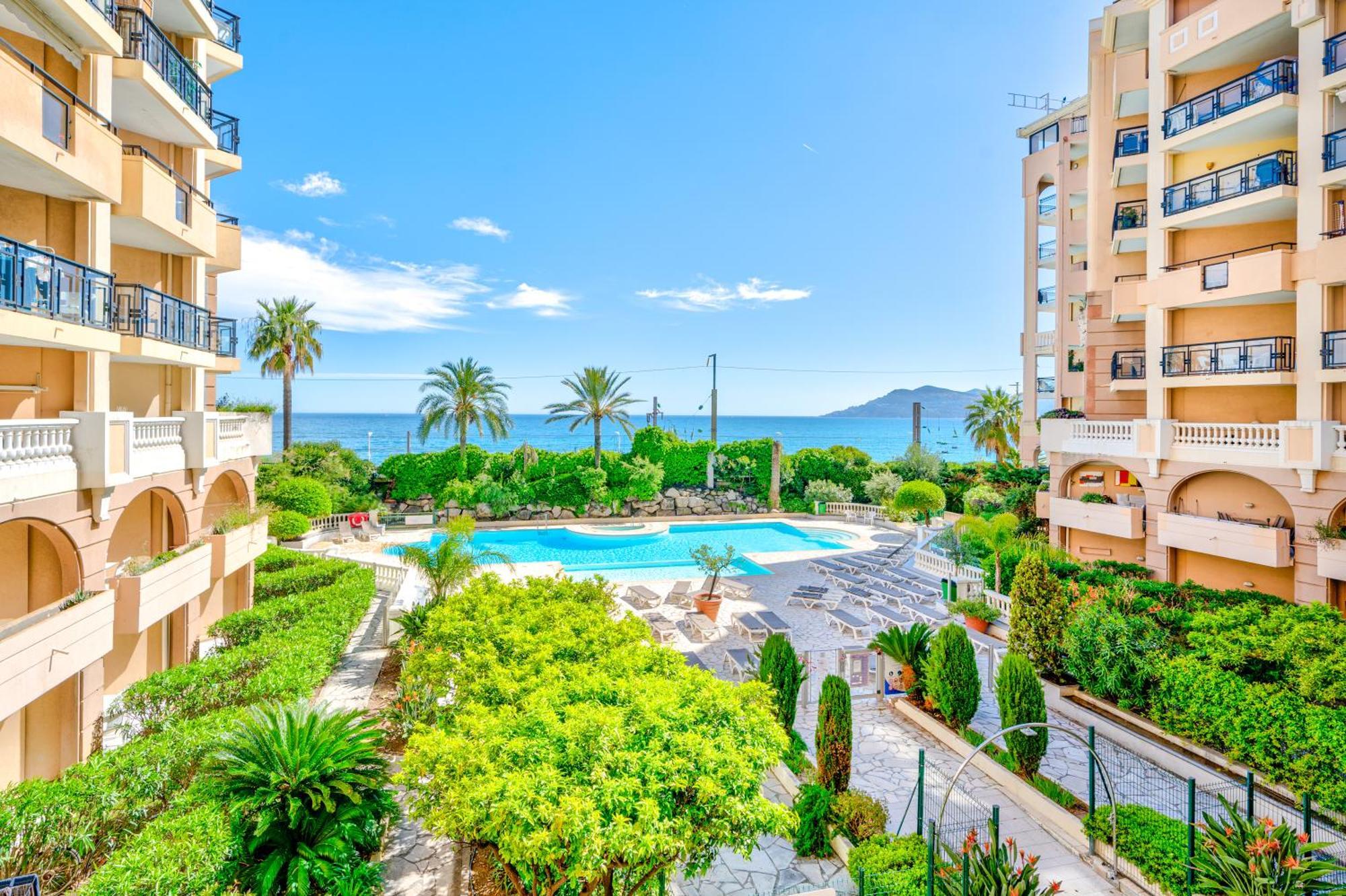 Residence La Palme D'Azur - Канны Экстерьер фото