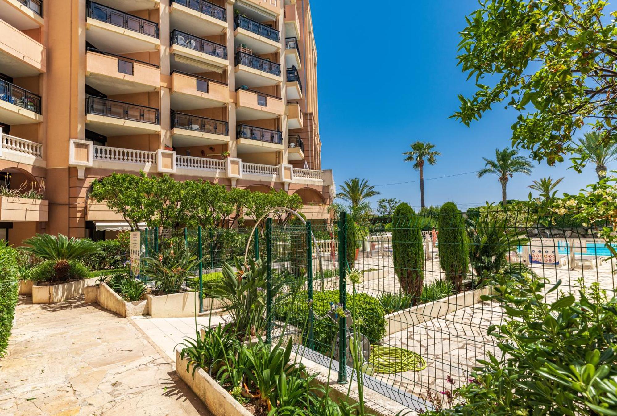 Residence La Palme D'Azur - Канны Экстерьер фото