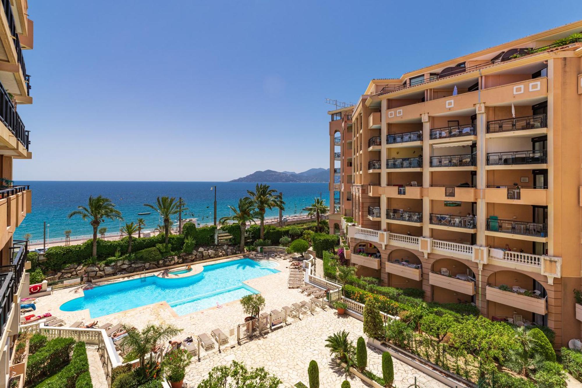 Residence La Palme D'Azur - Канны Экстерьер фото